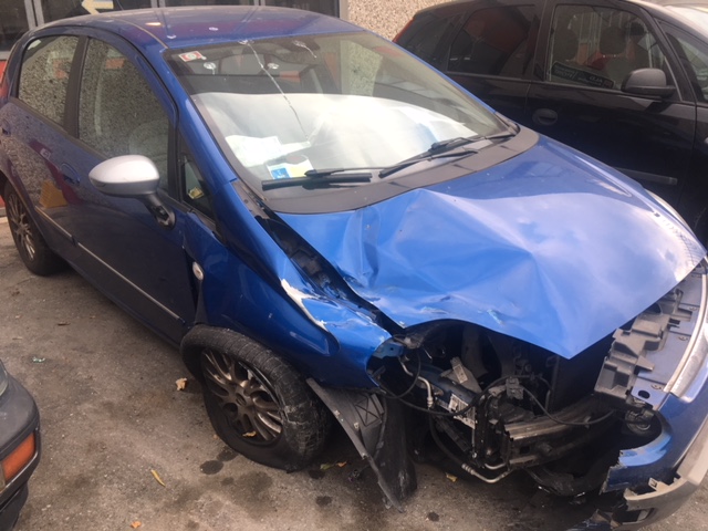 Fiat Punto sinistrata